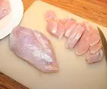 “Don’t Wash Raw Chicken in the Sink Before Cooking It,” Top Health Agency Says (Here’s Why…)