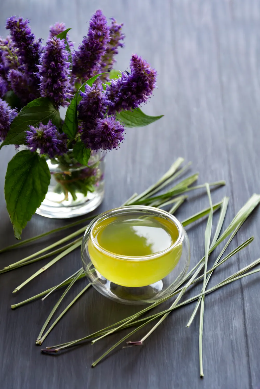 Herbal tea and lemongrass