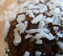 Raw Chocolate Recipe: Chocolate Maca Power Balls
