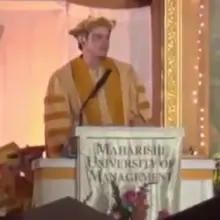 Actor and Comedian Jim Carrey Mocks Monsanto in Commencement Speech at Iowa College
