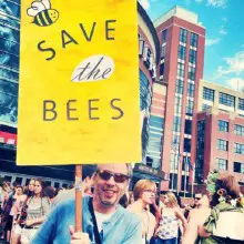 Protesters Set Up Shop in Front of One Direction Concert for National Honey Bee Day (w/video)