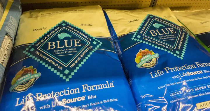 blue buffalo gmo general mills buyout