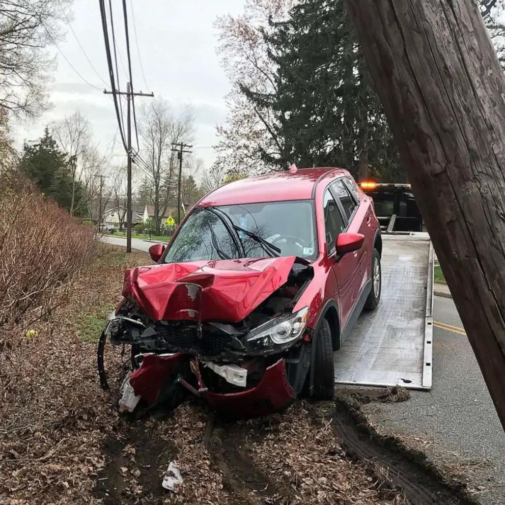 car coronavirus mask crash