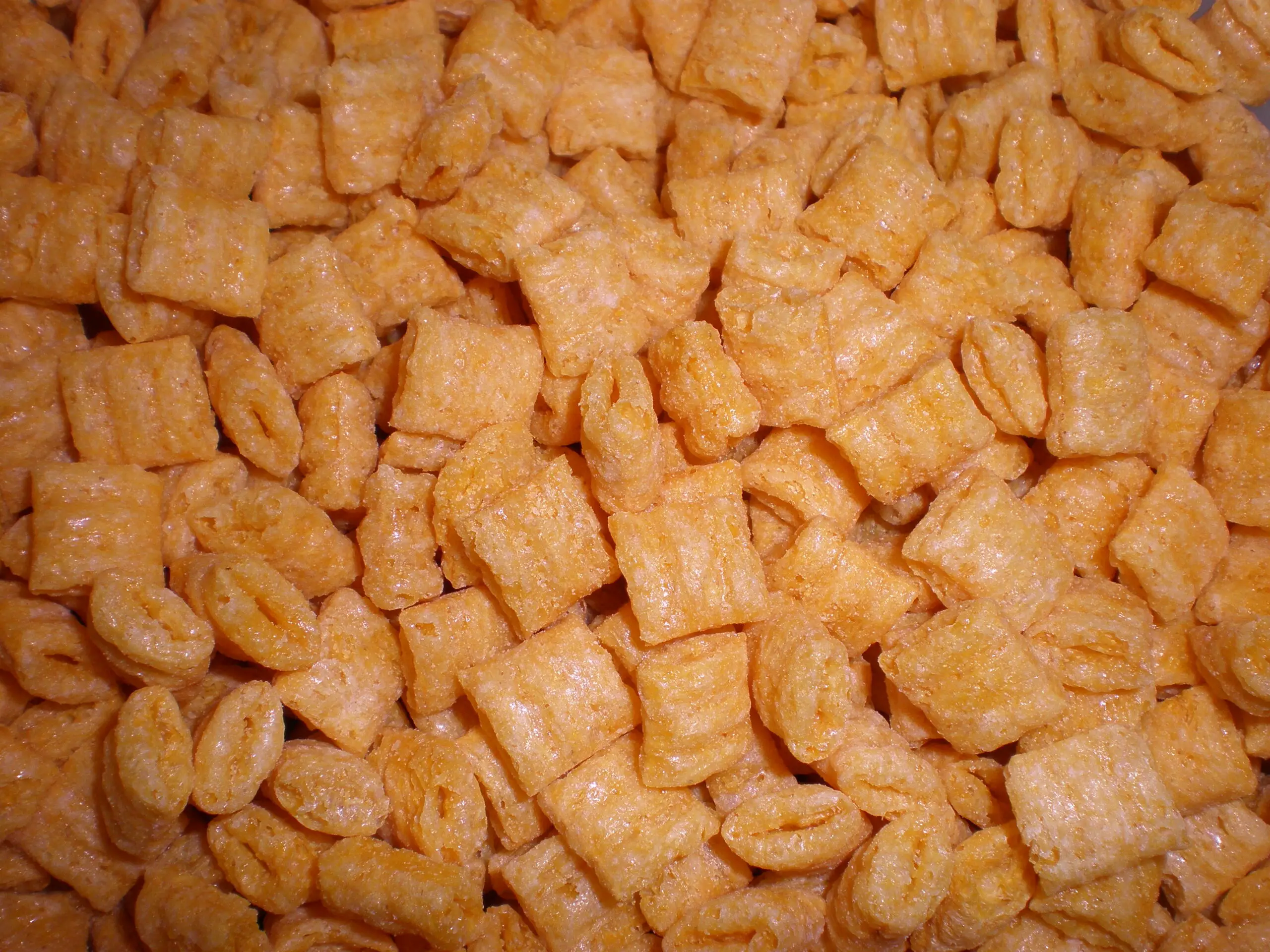 Cap'n Crunch has a big problem with its ingredients according to the Environmental Working Group (EWG). 